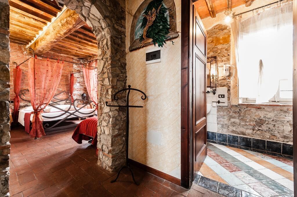 Minibar, in-room safe, individually decorated, individually furnished