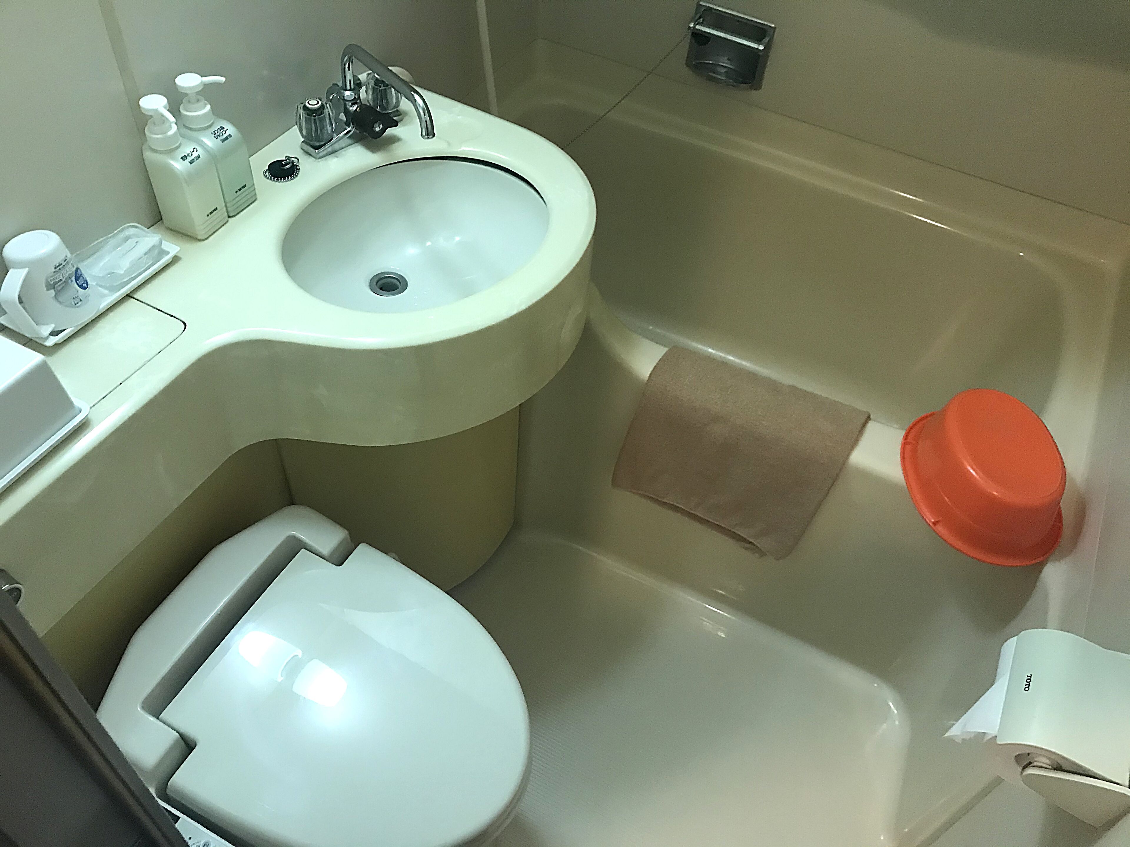 traditional room, multiple beds (8 tatami mats) | bathroom | shower, free toiletries, hair dryer, slippers