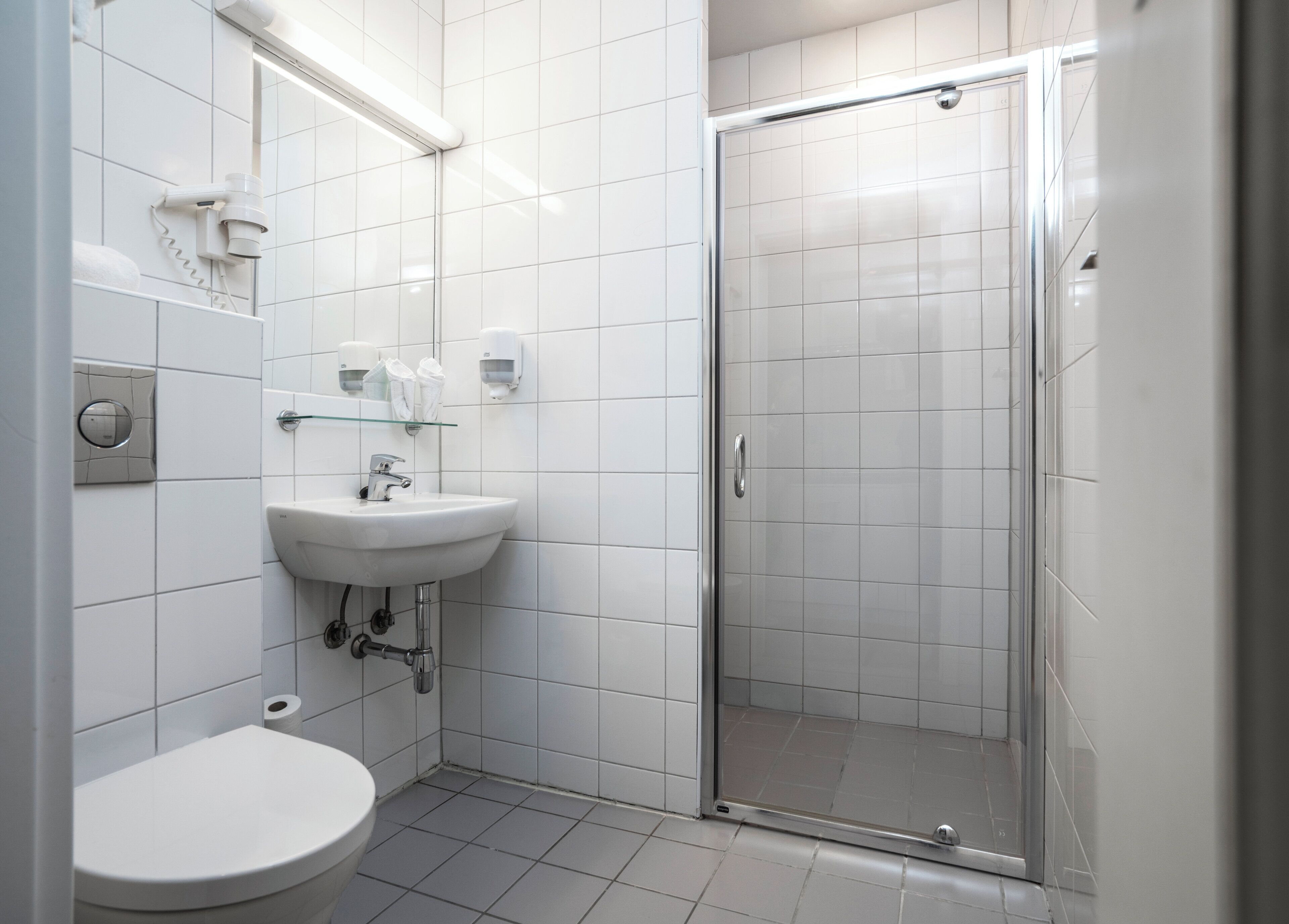 apartment, 1 bedroom, non smoking | bathroom | eco-friendly toiletries, hair dryer, towels