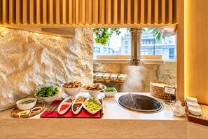 朝食