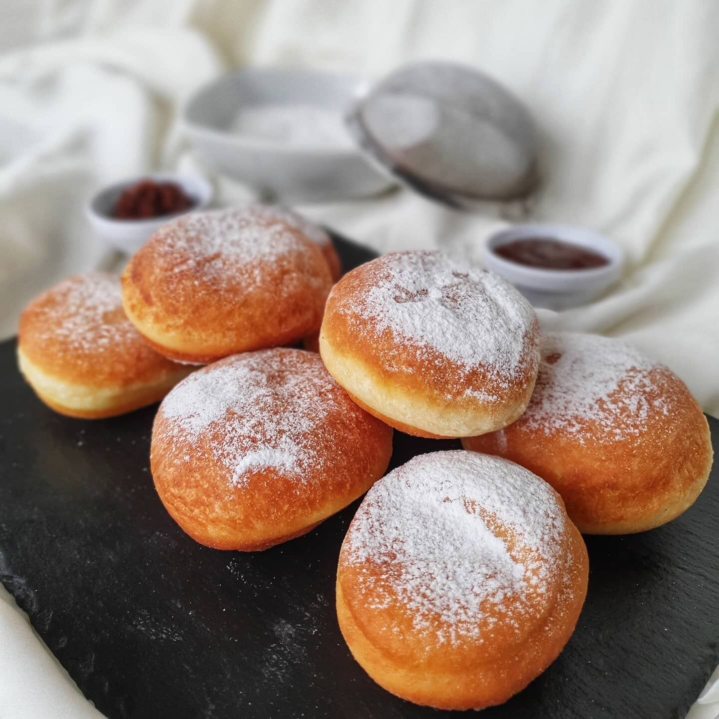 Se ofrece un desayuno bufé (5 EUR por persona)