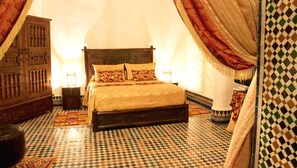 Oud Suite | Premium bedding, in-room safe, blackout drapes, soundproofing - Riad-Boutique Borj Dhab (Fes)