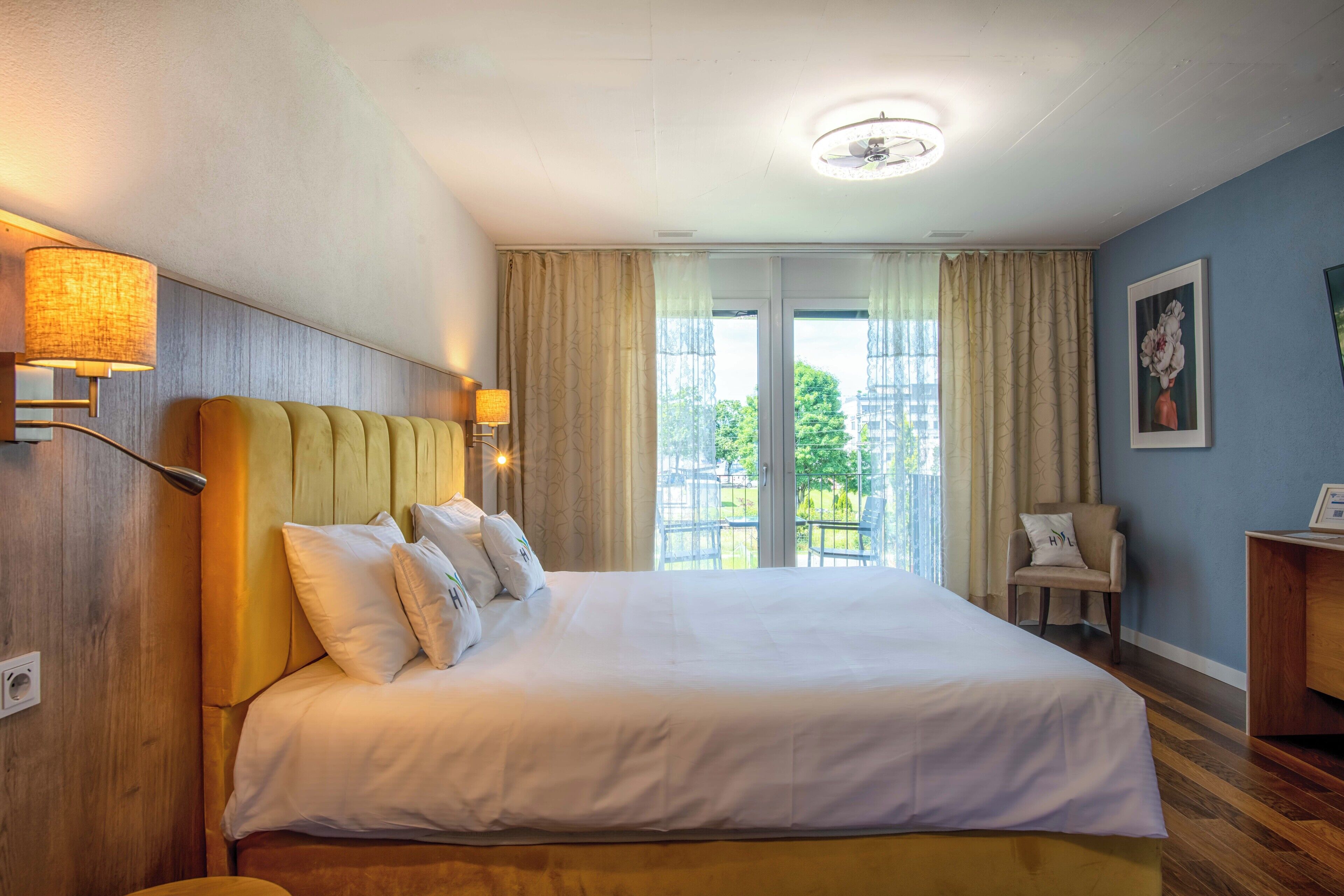 Articles gratuits dans le mini-bar, coffres-forts dans les chambres