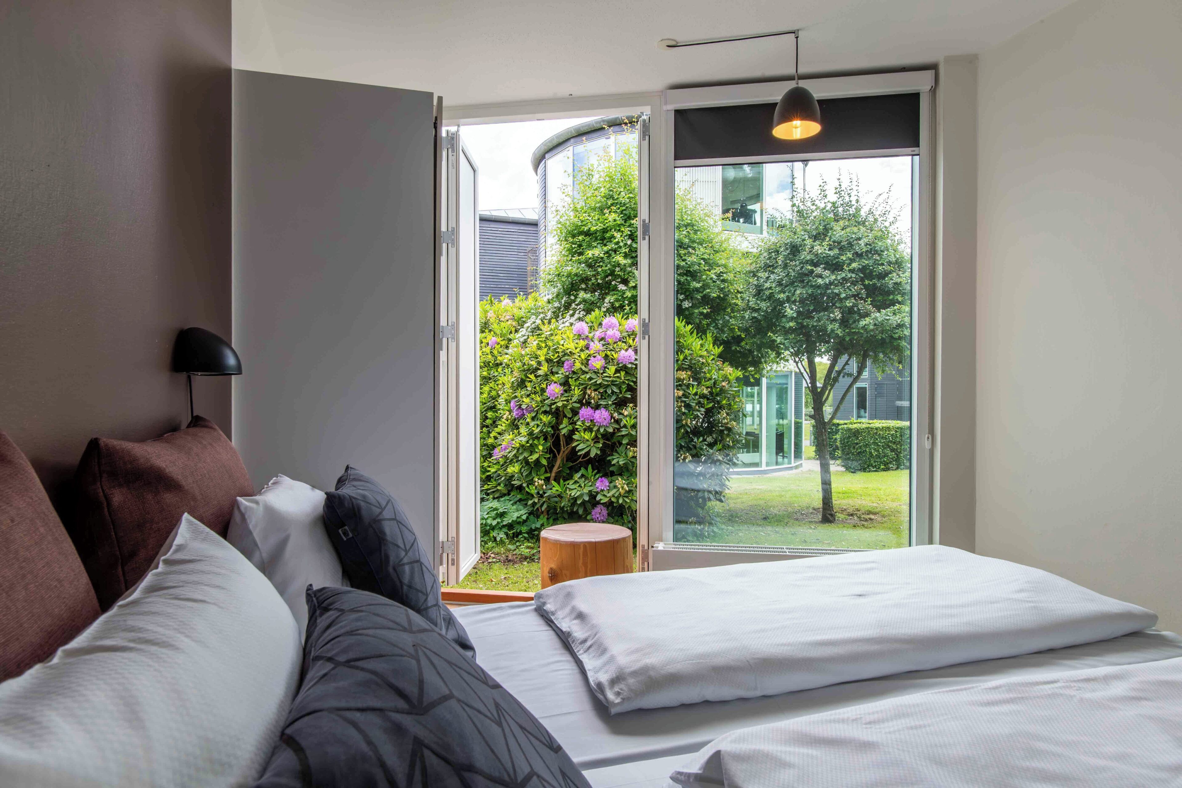 Apartamento, 2 quartos, vista parcial para o lago (6 Beds) | Roupas de cama antialérgicas, cofres nos quartos