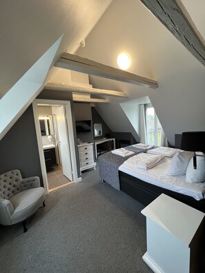 Standard Double Room | Premium bedding, soundproofing, iron/ironing board, free WiFi