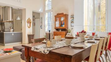 Free daily local cuisine breakfast