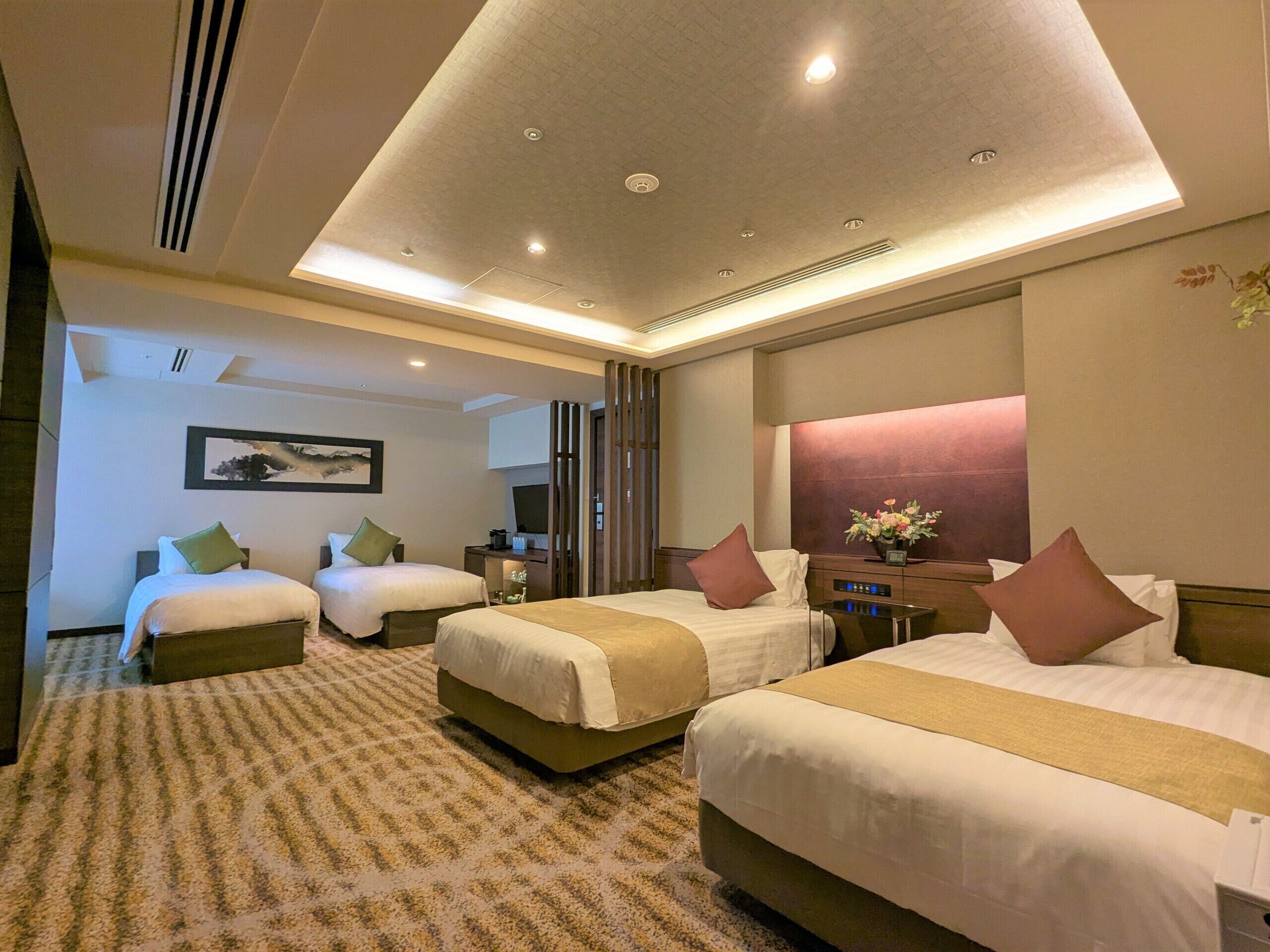 Premium bedding, down duvets, in-room safe, blackout curtains