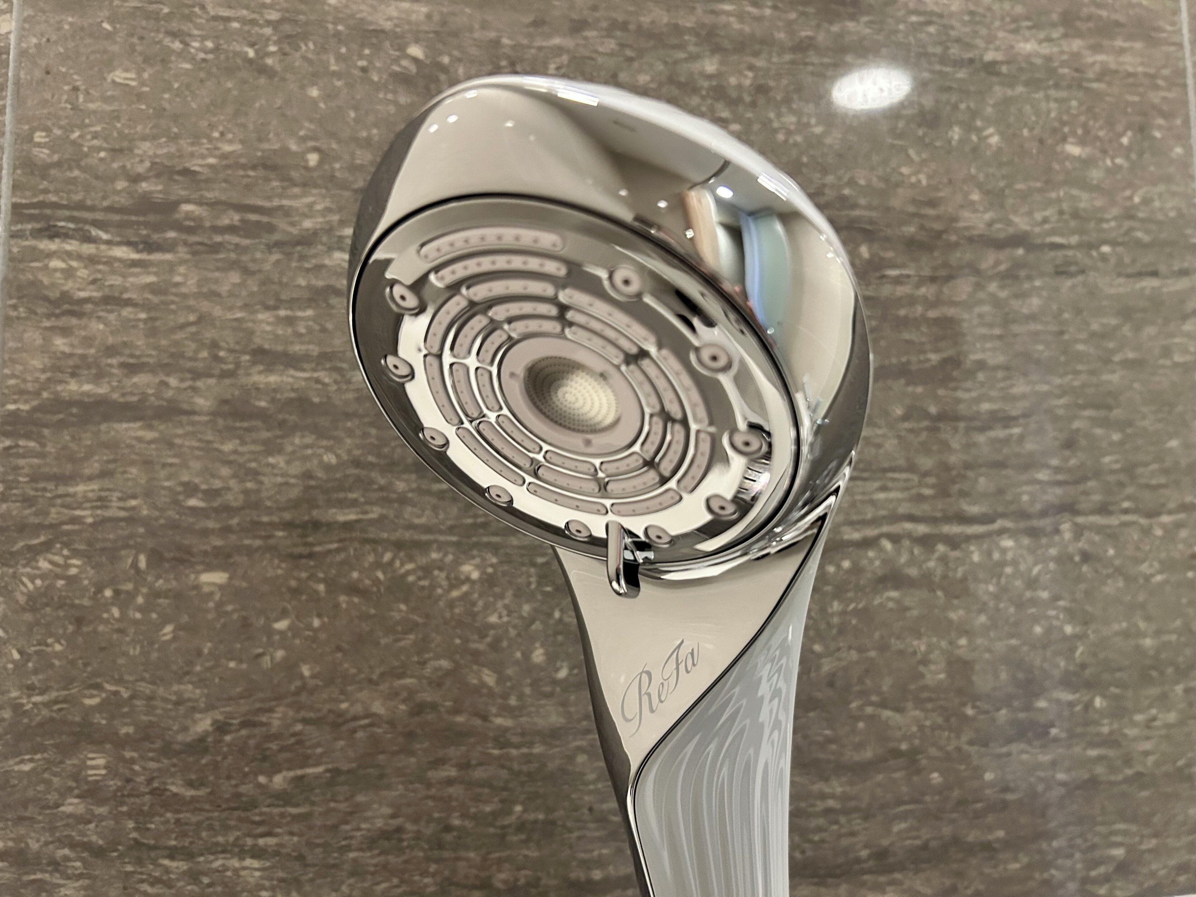 combined shower/bathtub, free toiletries, hair dryer, slippers