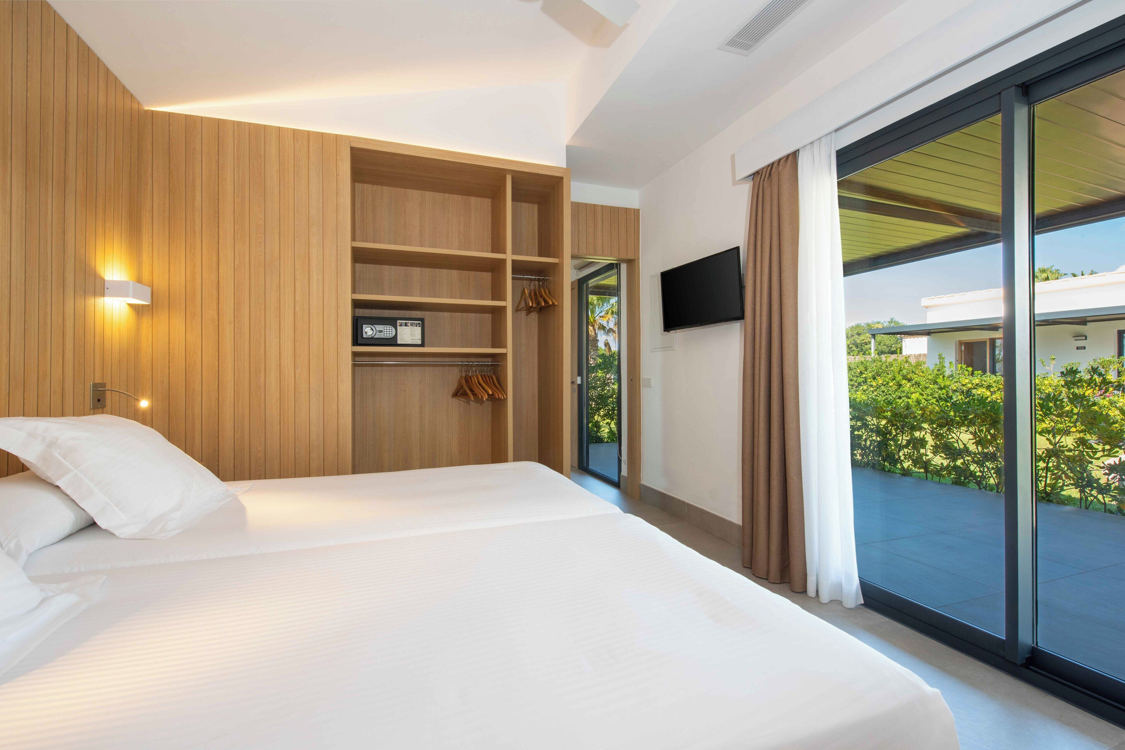 1 habitación, ropa de cama de alta calidad y escritorio 