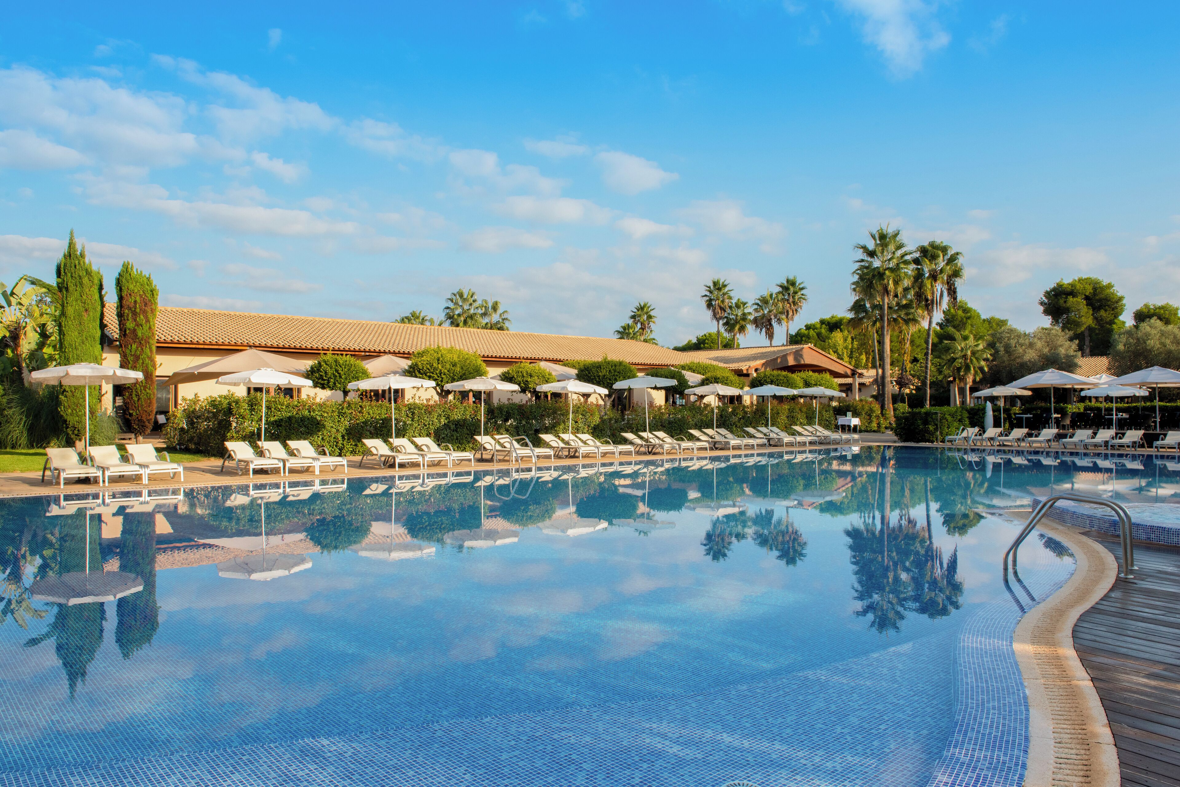 واجهة المنشأة