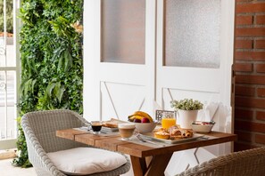 Daily buffet breakfast for a fee - Antonio S House (Sitges)
