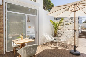Chambre Double Standard | Terrasse/Patio