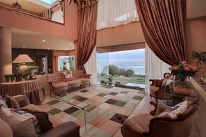 LED TV - Xanadu Guest Villa (Wilderness)