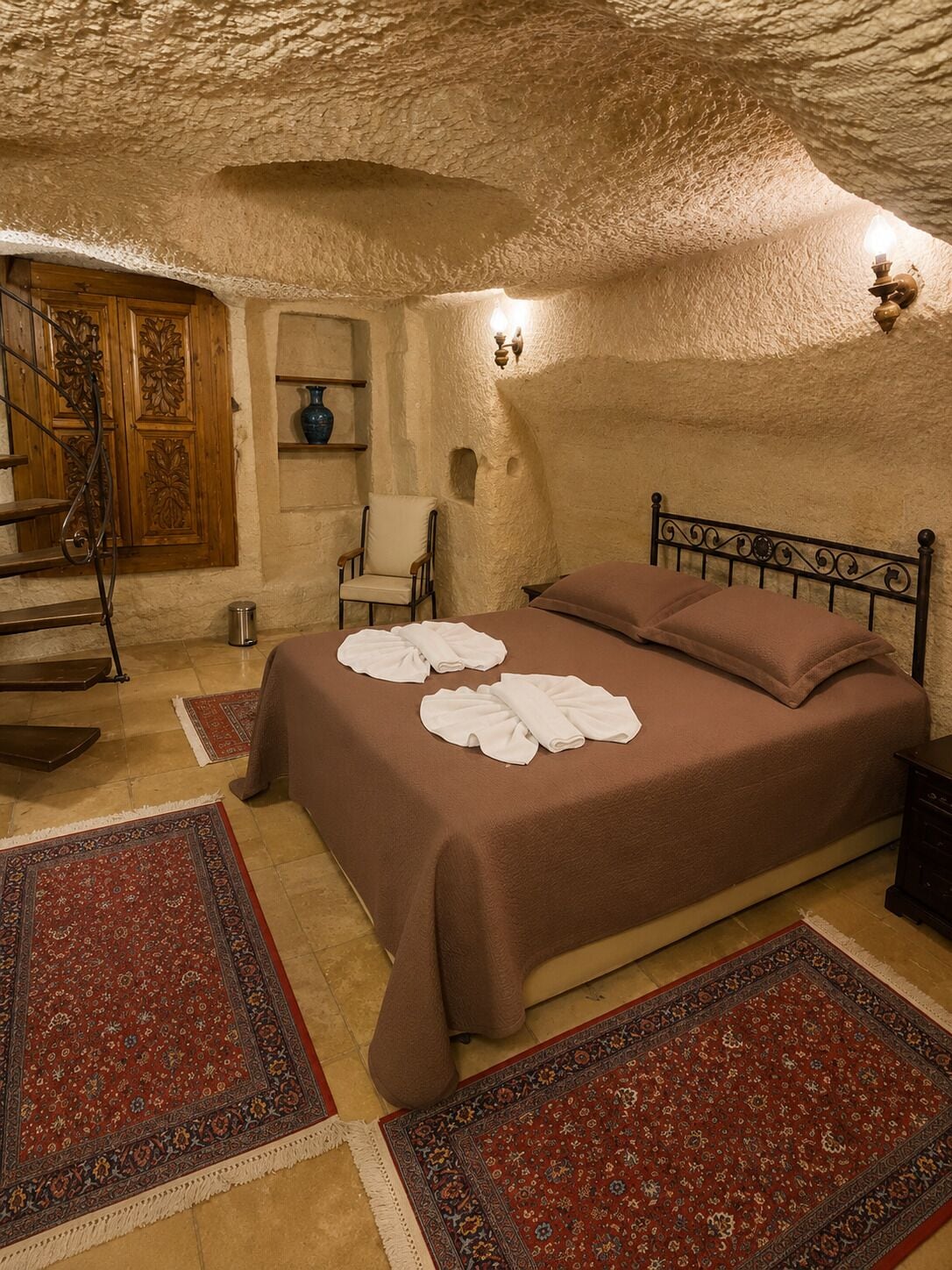 Standard Triple Room | 1 bedroom, premium bedding, Select Comfort beds, desk