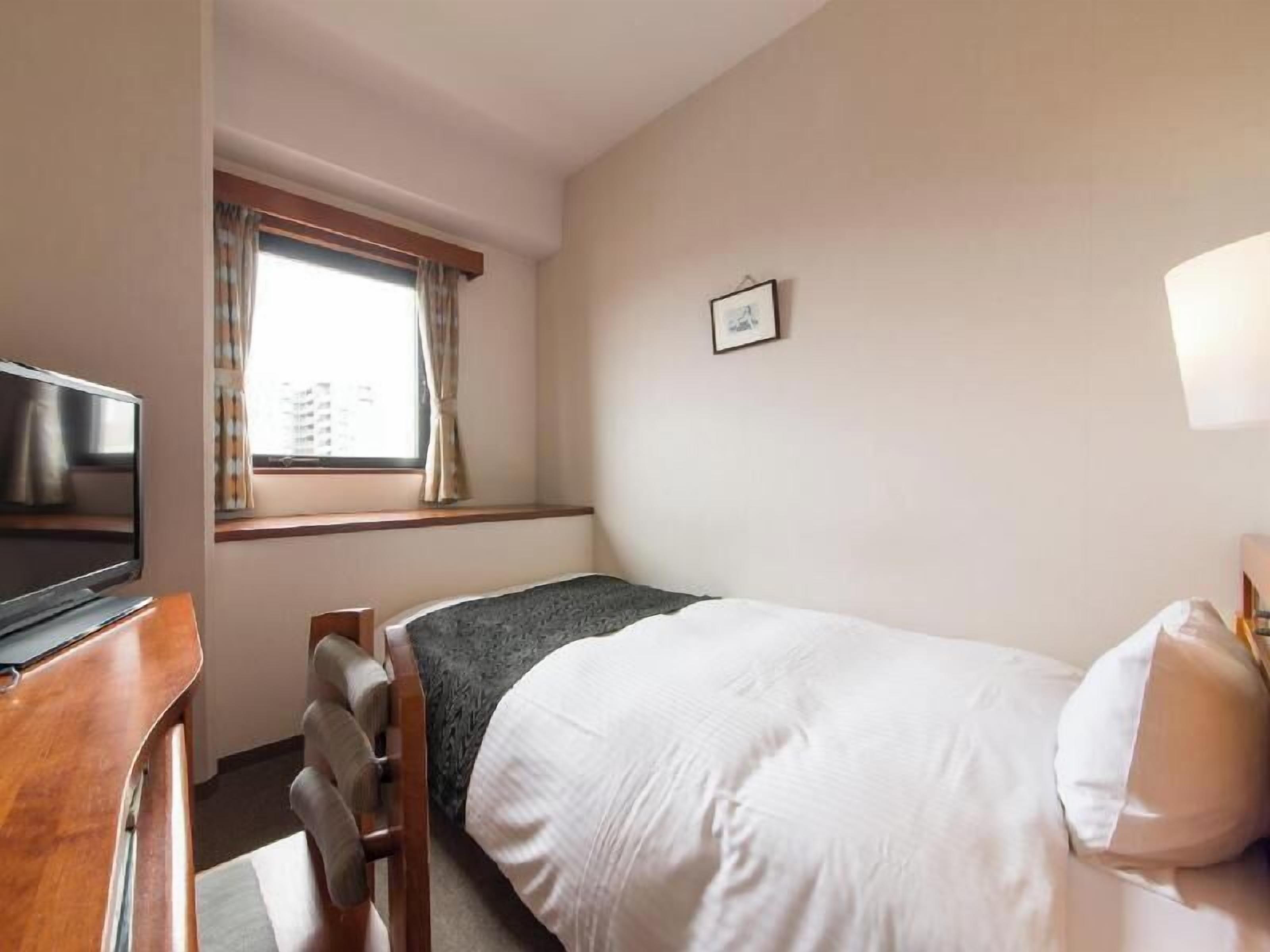 In-room safe, desk, blackout drapes, free WiFi