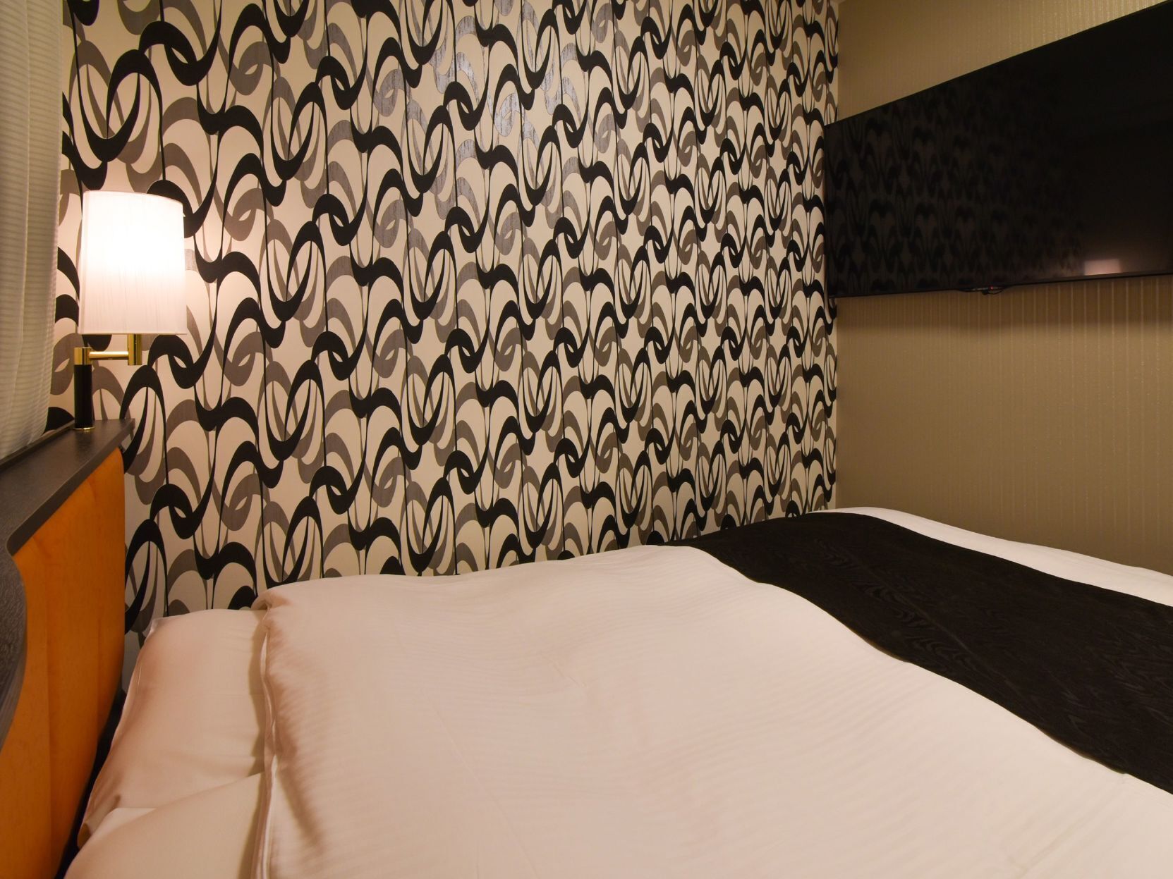 Desk, blackout curtains, free WiFi, bed sheets