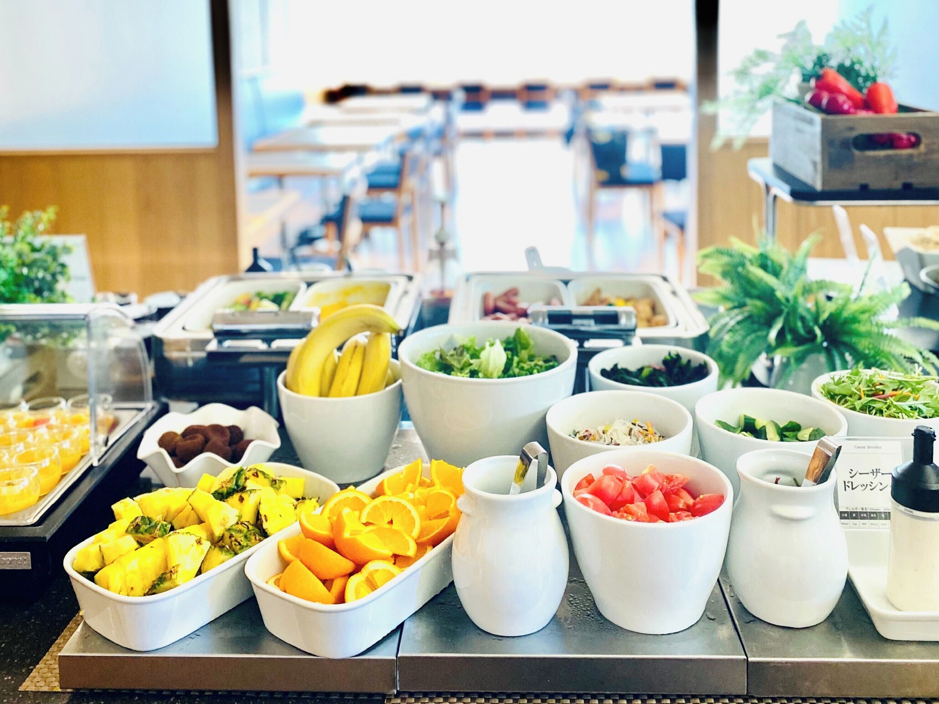 Daily buffet breakfast (JPY 1500 per person)
