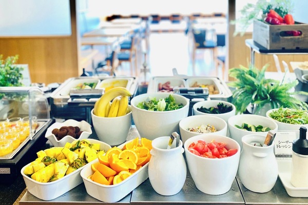 Daily buffet breakfast for a fee