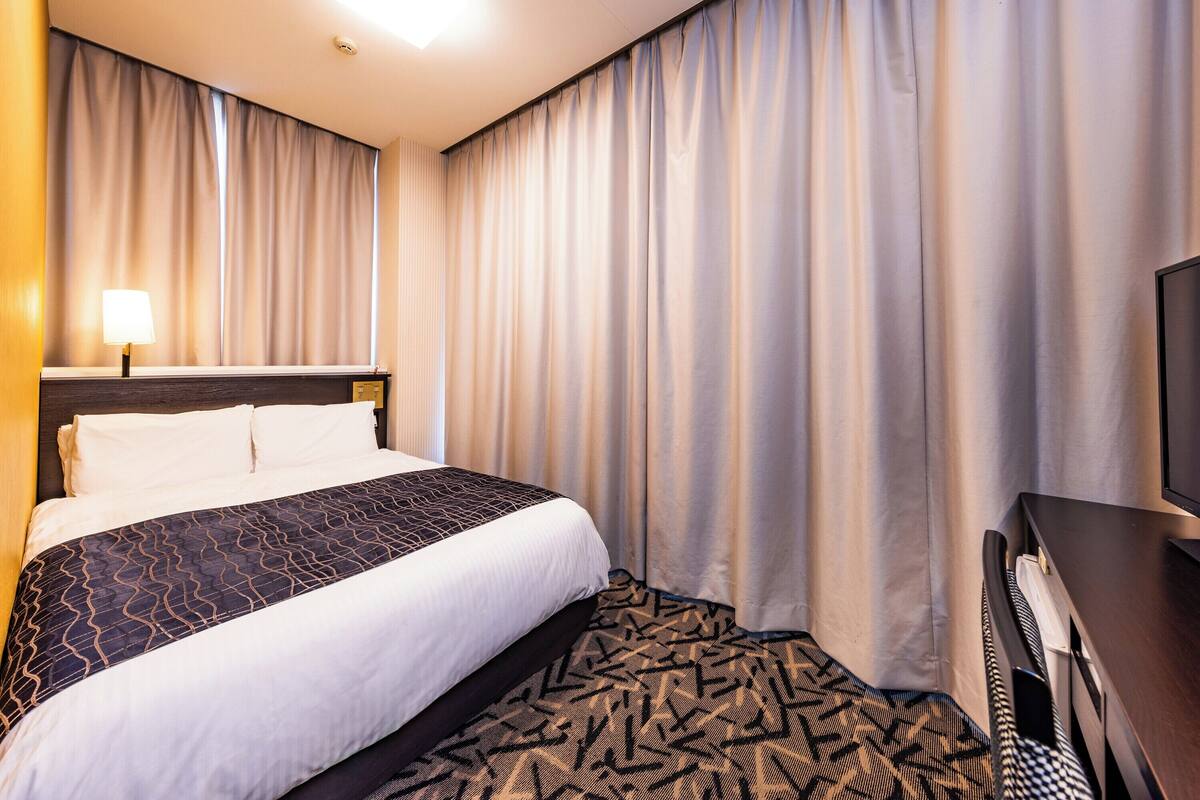 In-room safe, desk, blackout drapes, free WiFi