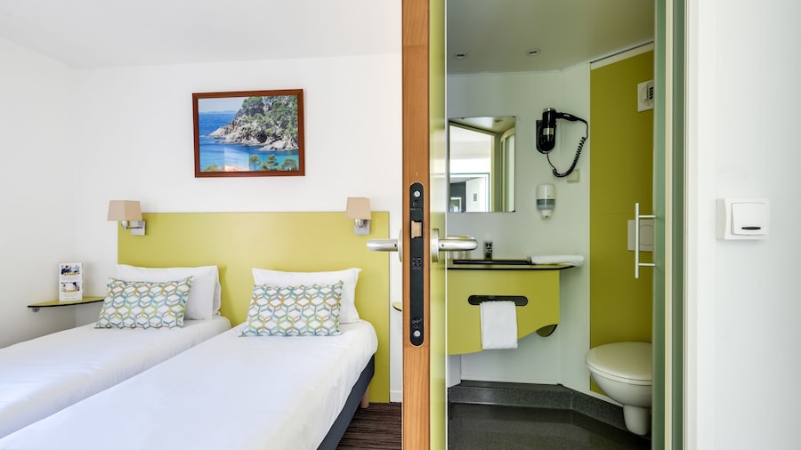 initial by balladins Bordeaux / Eysines