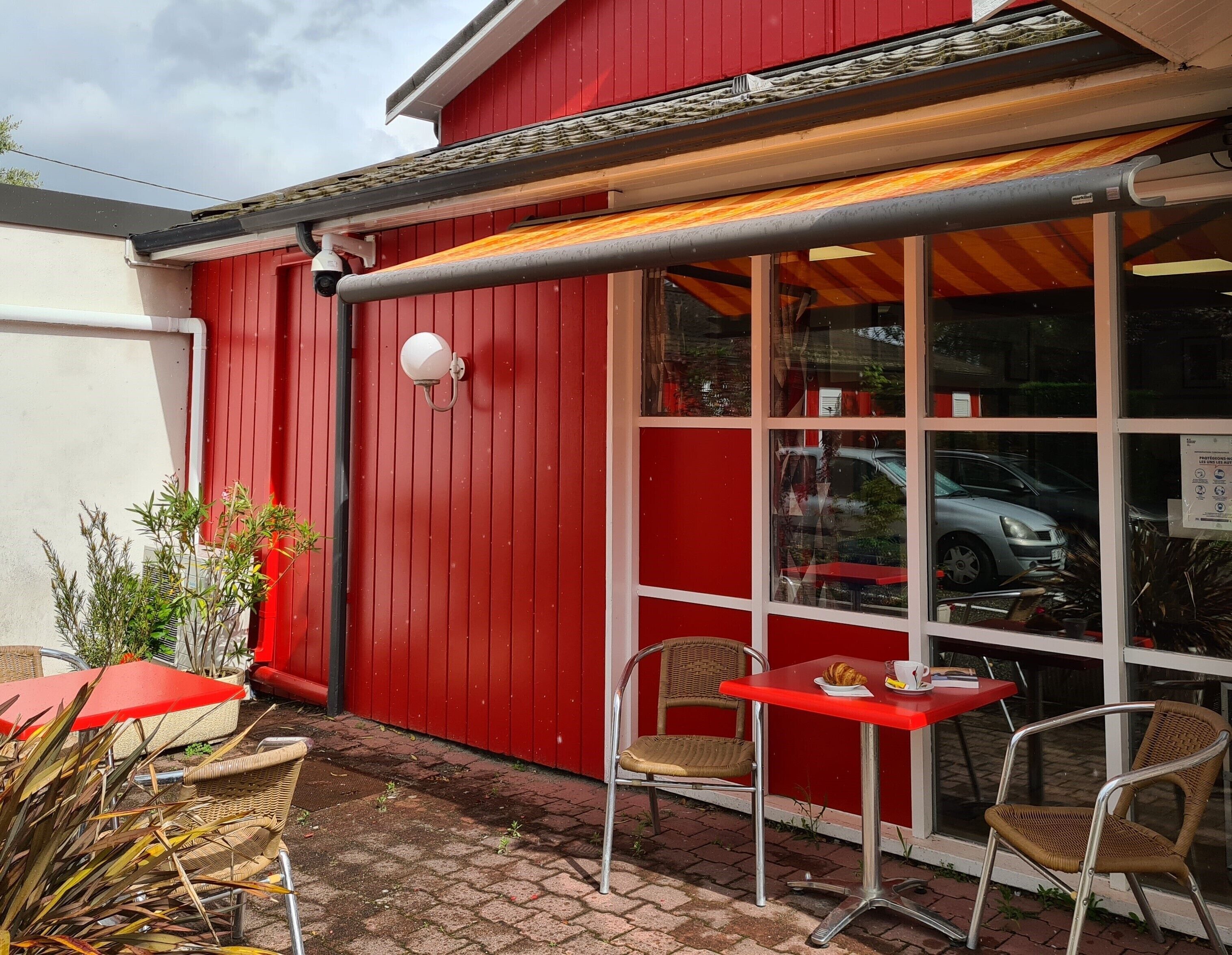 ลานระเบียง/นอกชาน