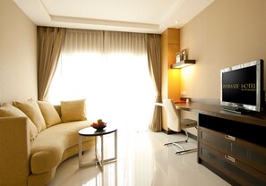 Executive Suite, 1 King Bed - Intimate Hotel Pattaya (Pattaya)