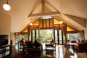 Penthouse | In-room safe, blackout drapes, free WiFi, bed sheets - Kiree Thara Boutique Resort (Chiang Mai)