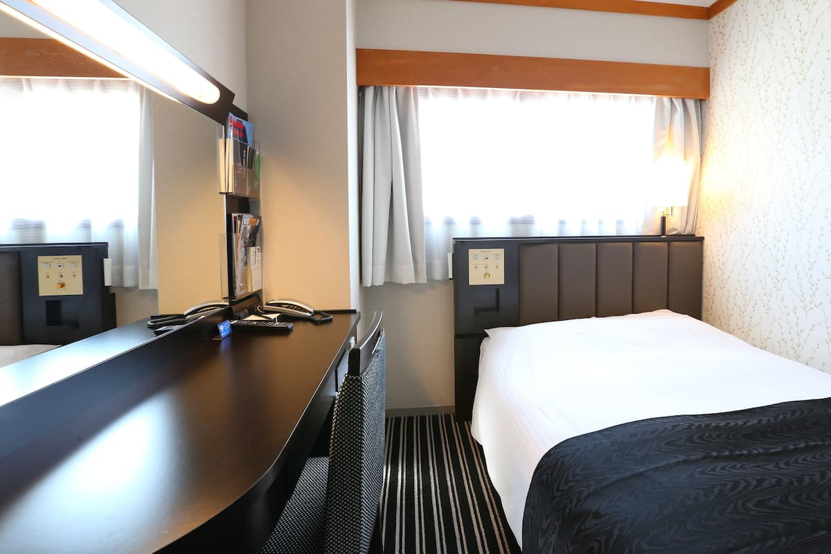 Chambre Simple, non-fumeur (Main Building)