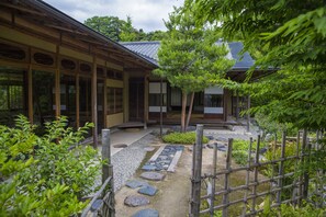 Point of interest - APA Hotel Kanazawa Ekimae (Kanazawa)