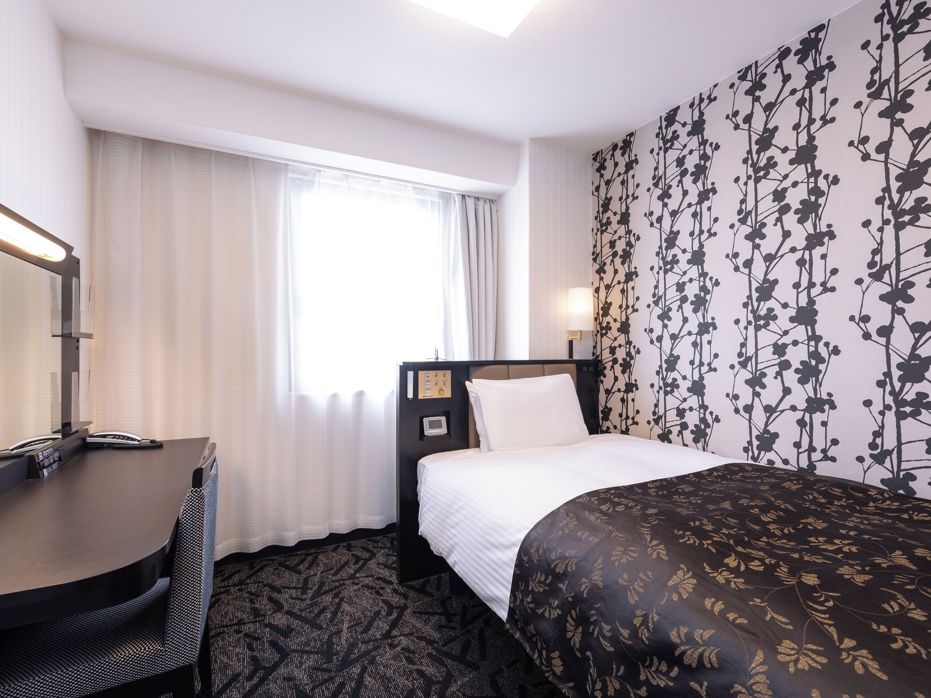 Couette en duvet d'oie, bureau, rideaux occultants, Wi-Fi gratuit