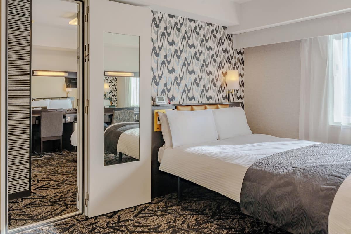 Kamer, niet-roken, kamers met tussendeur (Connect twin 2singlebed 25㎡ 1-4people) | Donsdekens, een bureau, verduisterende gordijnen, gratis wifi