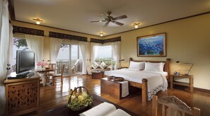 Amarela | Down comforters, minibar, in-room safe, individually decorated - Amarela Resort (Panglao)
