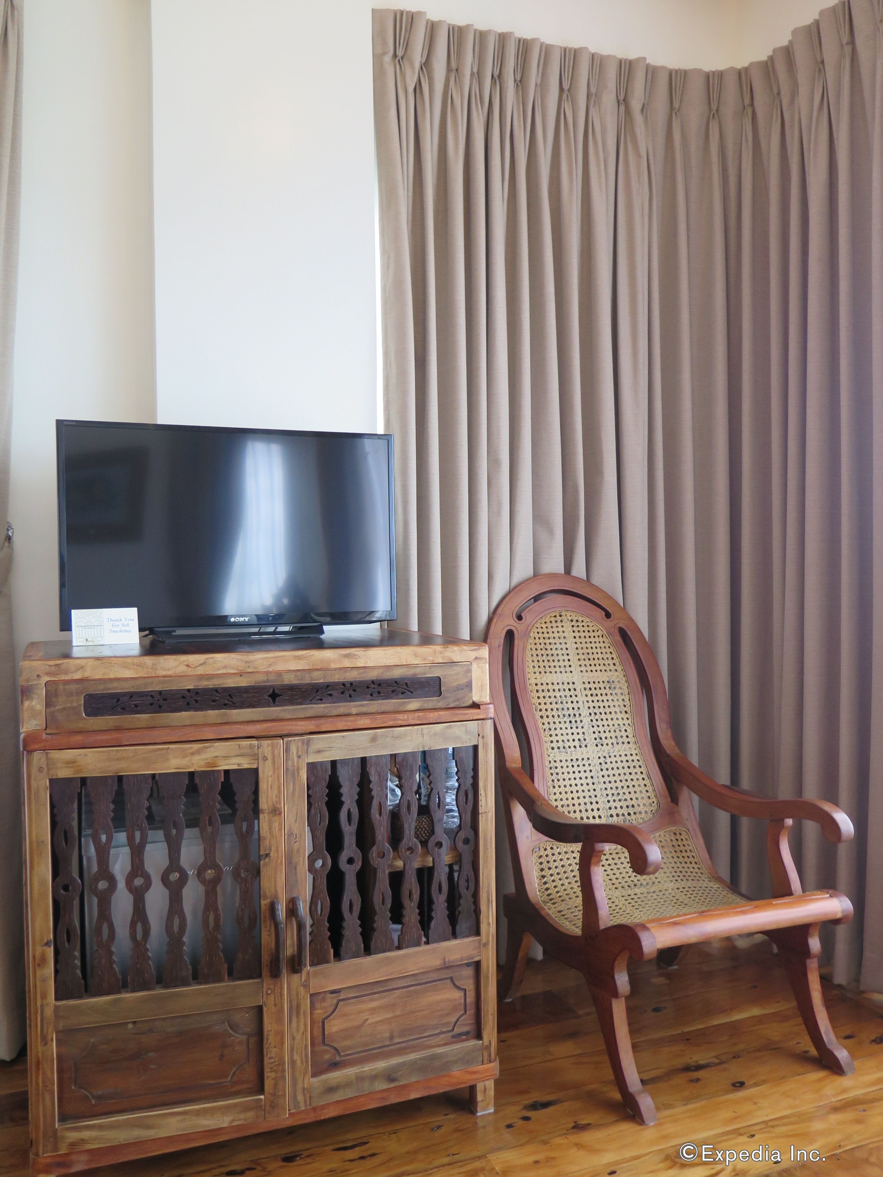 samia | room amenity