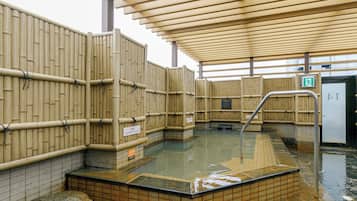 Baño termal público