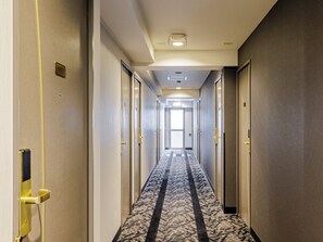 Hallway - APA Hotel Hakata Ekimae 4 chome (Fukuoka)