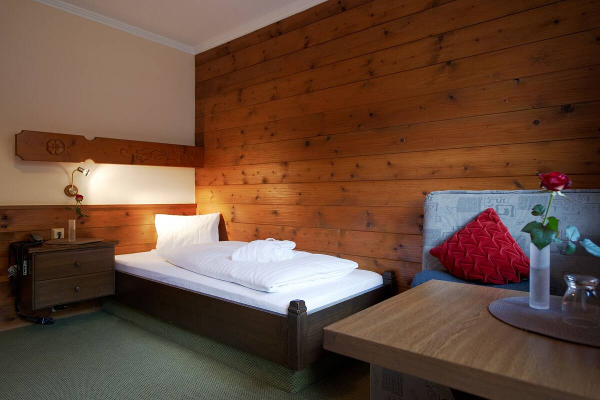 Coffres-forts dans les chambres, Wi-Fi gratuit