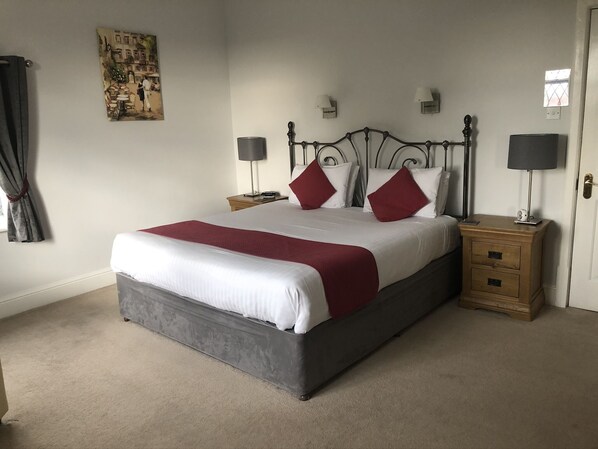 Literie de qualité supérieure, décoration personnalisée