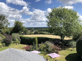 Quarto casal luxo (Room 1) | Vista para o jardim