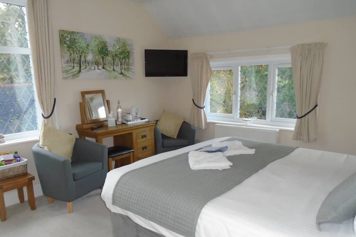Standard Double or Twin Room (Room 4) | Premium bedding, individually decorated, individually furnished