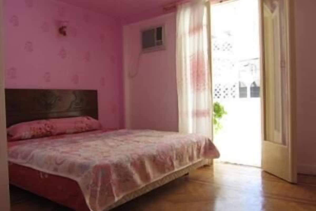 City Single Room