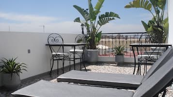 Sundeck