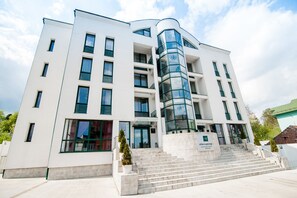 Exterior - Alex & George Boutique Hotel (Cluj-Napoca)