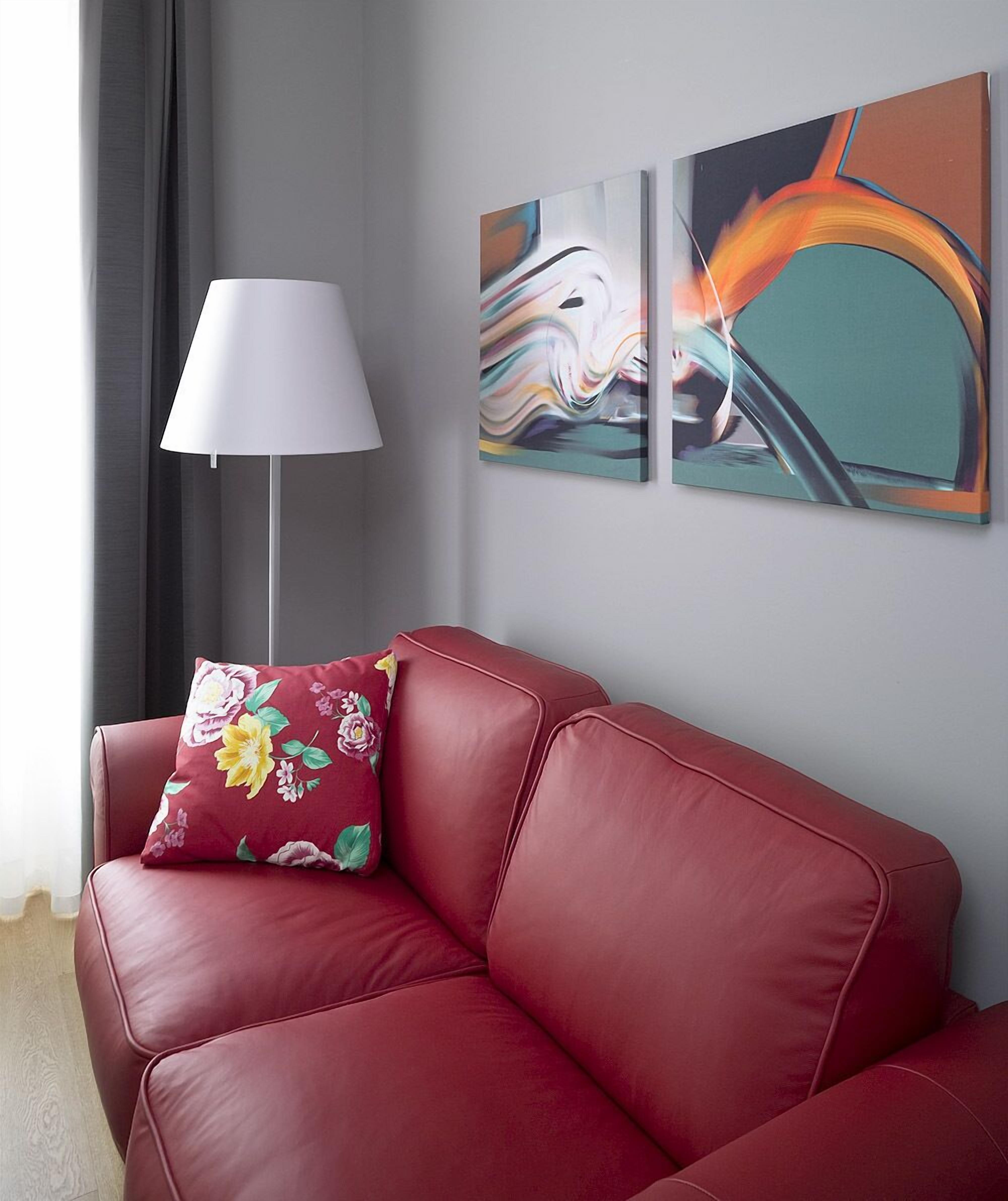 superior suite | living area | 38-inch flat-screen tv with satellite channels, tv