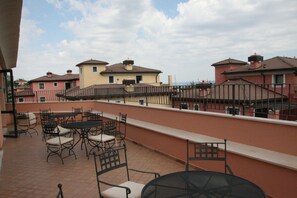 Outdoor dining - Hotel San Rocco (Muggia)