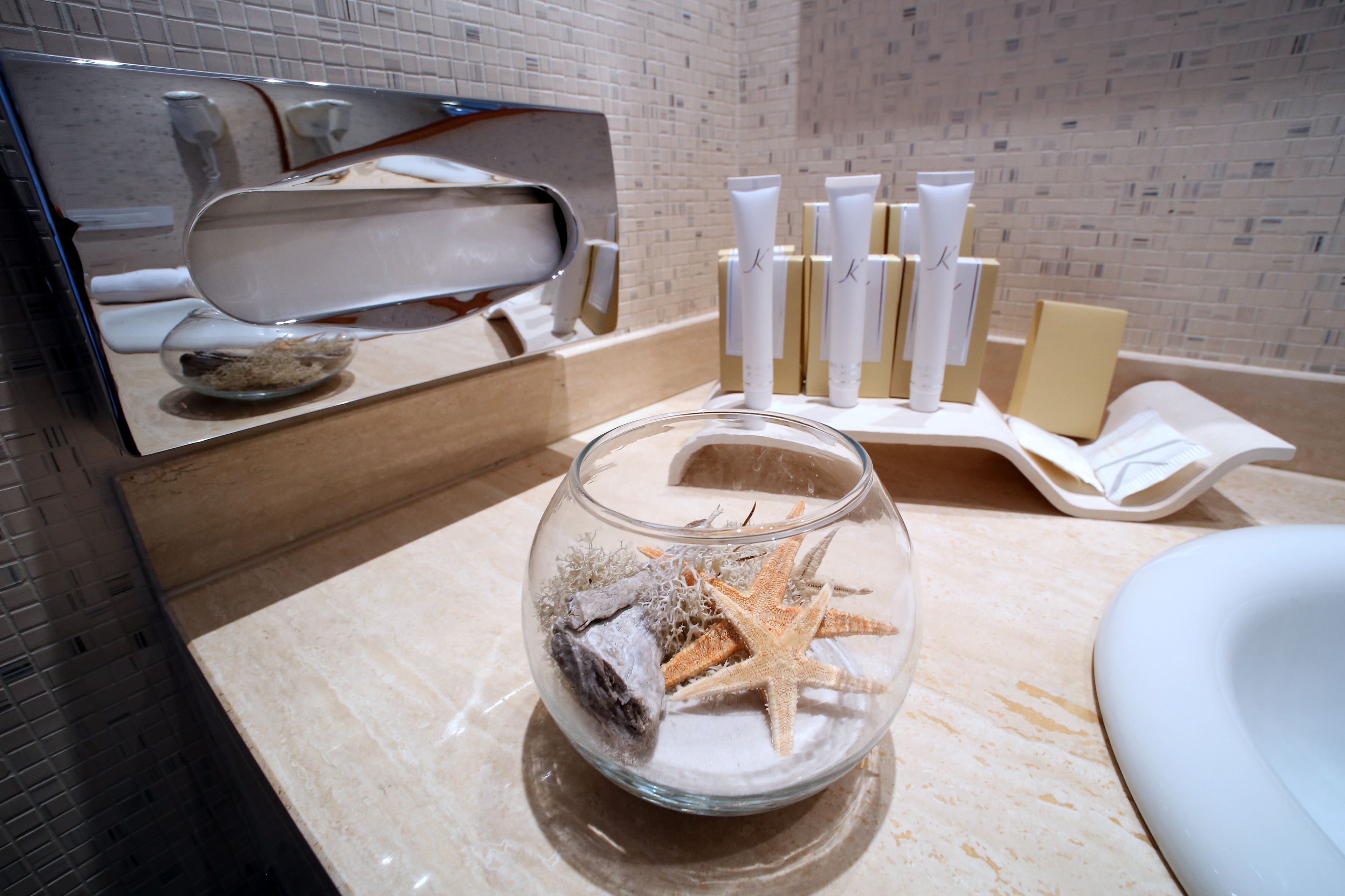 free toiletries, hair dryer, bathrobes, bidet