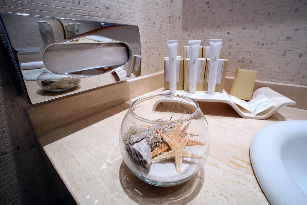 free toiletries, hair dryer, bathrobes, bidet