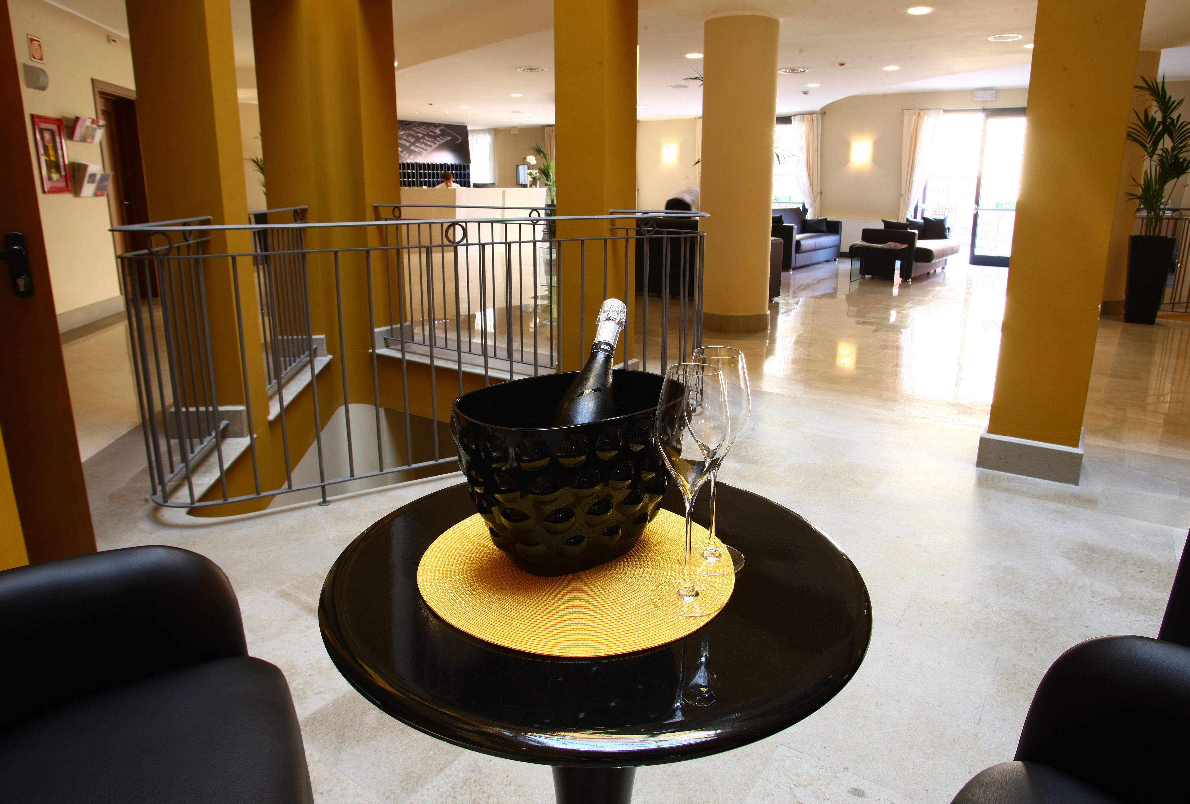 ロビー応接スペース