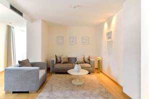 Presidential Suite, City View - Belgrade Art Hotel, a member of Radisson Individuals (Belgrade)