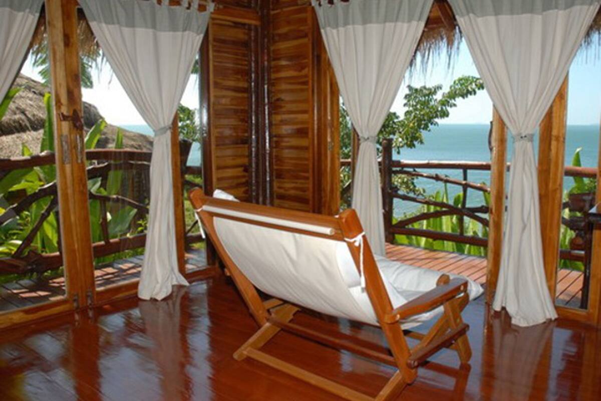 teakwood villa, sea view | 1 bedroom, in-room safe, free wifi, bed sheets