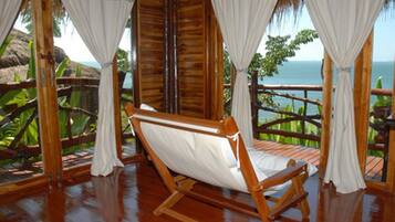 Teakwood Villa, Sea View
